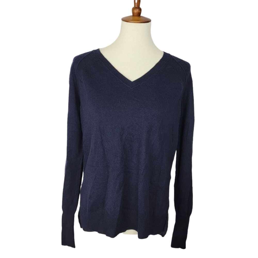 VINCE. Navy Silk Back Wool Cashmere V Neck Sweater
